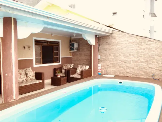 MATINHOS | Casas | Matinhos - Sobrado com piscina quadra do mar. MATINHOS | Casas | Matinhos - Sobrado com piscina quadra do mar.