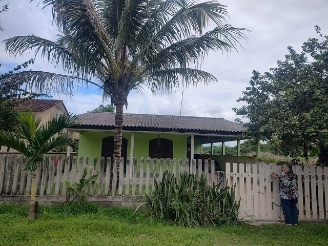 PONTAL DO PARANA | Casas | Pontal do Paraná - Casa com amplo terreno em Praia de Leste. PONTAL DO PARANA | Casas | Pontal do Paraná - Casa com amplo terreno em Praia de Leste.