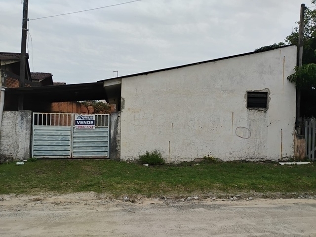 MATINHOS | Casas | Matinhos - Casa com escritura e registro de imóveis.