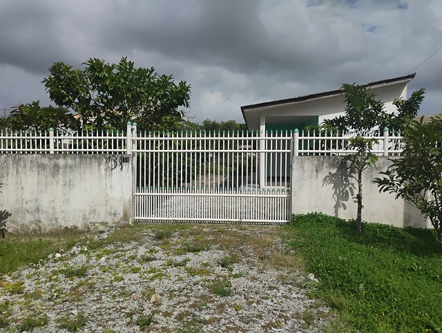 MATINHOS | Casas | Matinhos - CASA COM AMPLO QUINTAL..