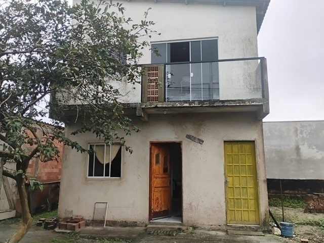 MATINHOS | Casas | Matinhos - Sobrado de esquina com amplo terreno. MATINHOS | Casas | Matinhos - Sobrado de esquina com amplo terreno.